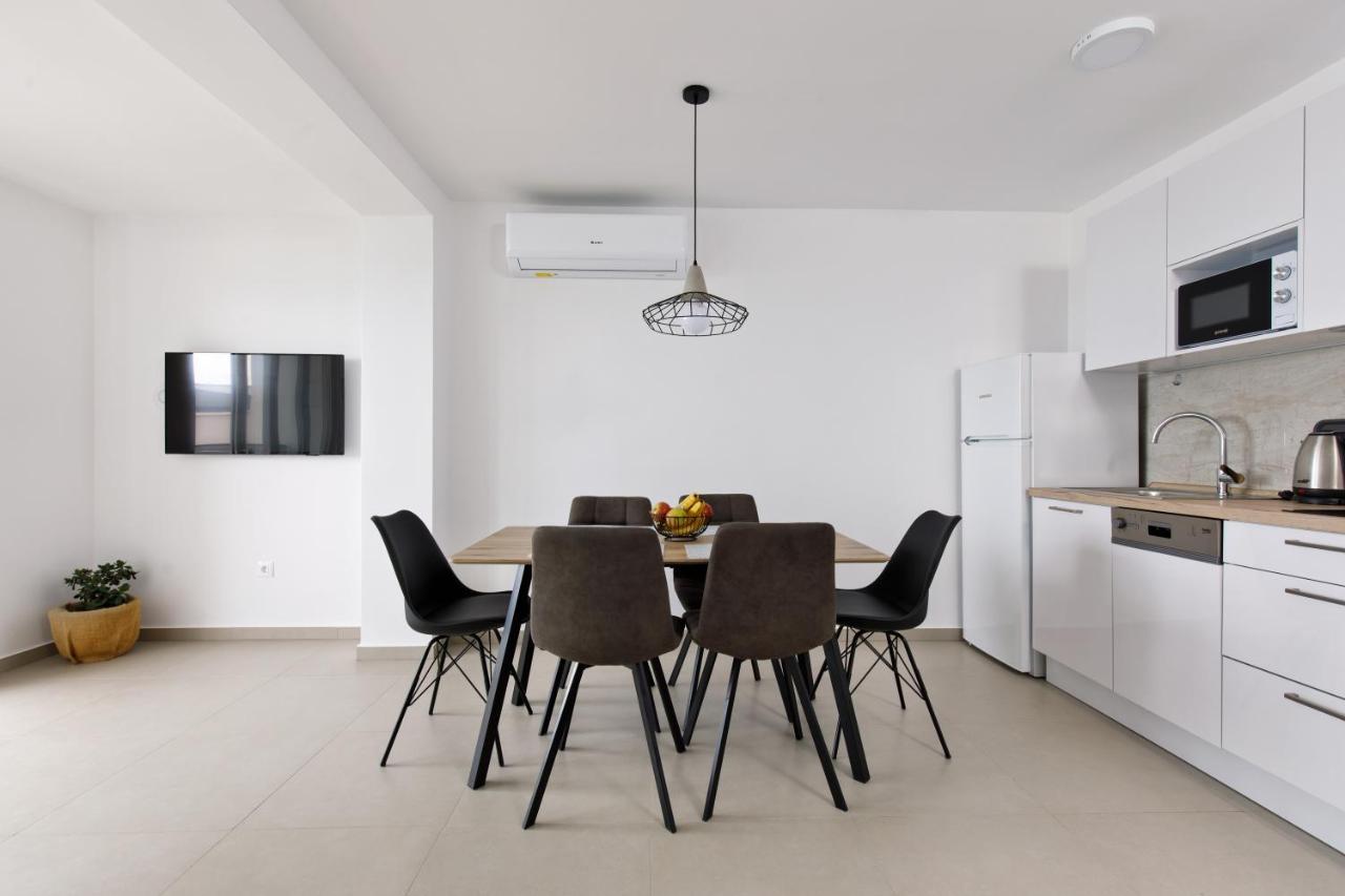 Residence Viskovic Tučepi Exteriör bild