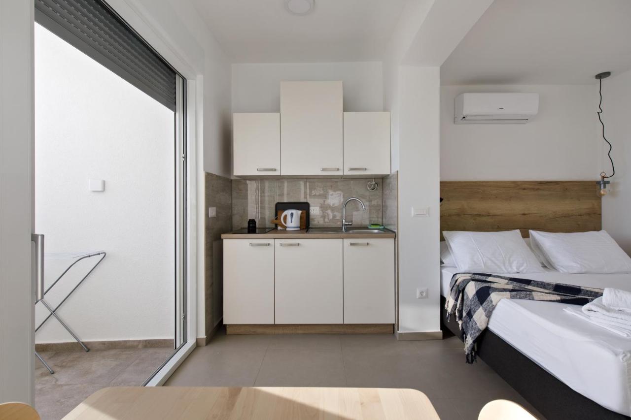 Residence Viskovic Tučepi Exteriör bild
